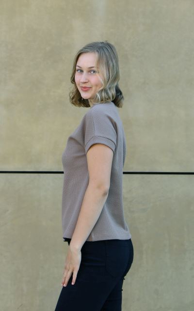 Dámské bio tričko waffle hnědé Mocca krátký rukáv (2)